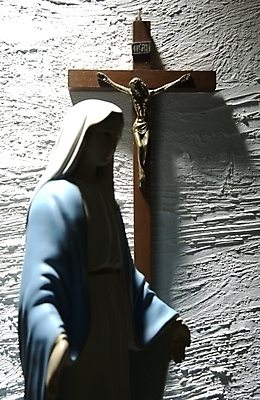 포토 JPG 기독교 종교 인형 백그라운드 십자가 종교용품 사람없음 장식 천주교 예수 천주교용품 마리아 성모마리아상 성모상 국내포토 신_종교 파일형식