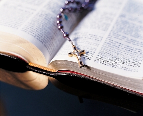 포토 JPG 기독교 종교 백그라운드 십자가 종교용품 기독교용품 사람없음 성경 천주교 묵주 로자리오 국내포토 파일형식