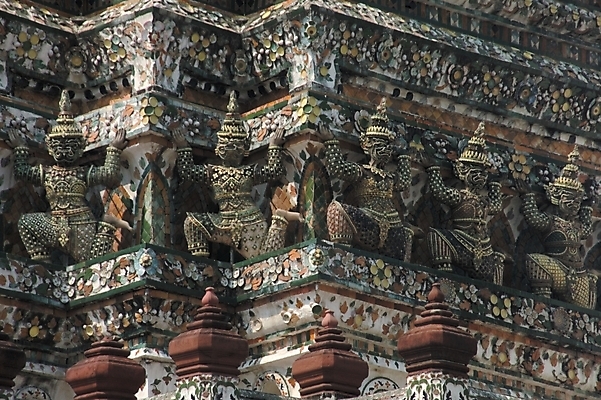 포토 JPG 주간 해외풍경 시설물 건축물 건축 아시아 로우앵글 조각 외국문화 백그라운드 고건축 해외건축 태국 태국문화 근접촬영 사람없음 야외 관광지 동양건축 궁전 방콕 왕궁 외부장식 윈만멕왕궁 태국건축 조각_조소 국내포토 자연요소 동양문화 해외 나라 문화 뷰포인트 여행 풍경 장식 조소 파일형식 동양