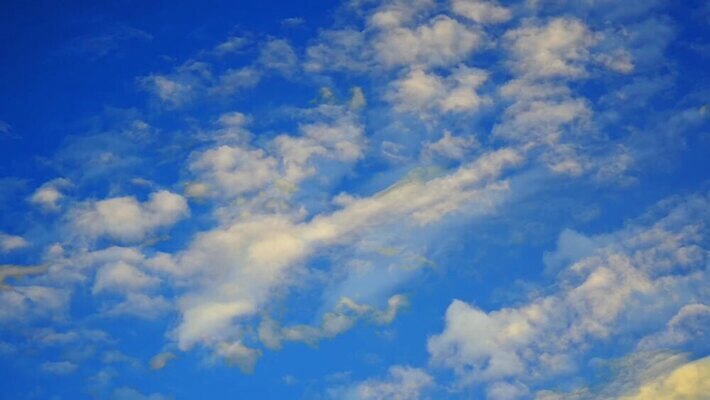 백그라운드 모션 자연 하늘 날씨 휴식 사람없음 파란색 햇빛 평화 우주 희망 기쁨 꿈 자유 죽음 시간 고리 영혼 디지털합성 속도 천국 애니메이션 발견 항공촬영 넘어짐 수평선 반복 타임랩스 인트로 MOV 해외동영상 클립영상 감정 뷰포인트 컬러 컨셉 촬영기법 태양 생태계 동영상 파일형식