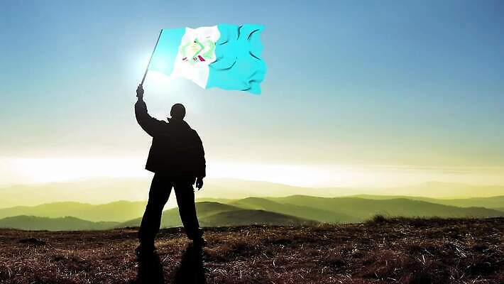 실루엣 파도 백그라운드 컨셉 산 한명 서기 사람 야외 파란색 힘 수확 깃발 잡기 고리 정상 심볼 언덕 긍정 애국심 발견 과테말라 독립 승자 필승 자극 4K MP4 해외동영상 클립영상 1 바다 컬러 농업 모션 촬영기법 우승 중앙아메리카 동영상 파일형식