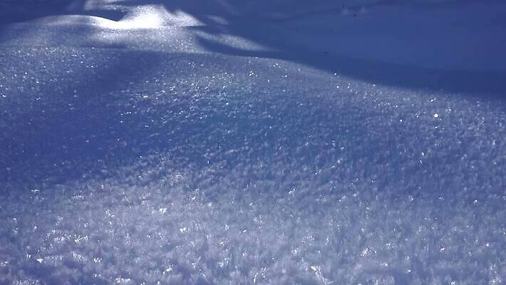 계절 백그라운드 겨울 자연 날씨 파노라마 그림자 사람없음 야외 태양 얼음 추위 흰색 서리 장면 카자흐스탄 눈내림 4K MP4 해외동영상 클립영상 자연요소 아시아 컬러 눈_날씨 촬영기법 생태계 동영상 파일형식