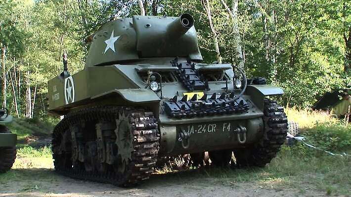 유럽 무기 2 교통시설 사람없음 초록색 빛 세계 미국 총 수확 역사 작음 공격 군용 싸움 전쟁 탱크 육군 대포 갑옷 노르망디 옛날 MP4 해외동영상 클립영상 나라 컬러 교통 북아메리카 농업 모션 군대 보호장비 크기 시설 동영상 파일형식