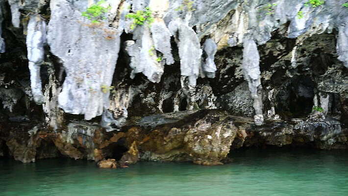 섬 여행 백그라운드 자연 산 요정 사람없음 물 강 수중 어둠 동굴 지하 내추럴 옛날 전국 종유석 지질학 4K MOV 해외동영상 클립영상 자연요소 교육 생태계 동영상 파일형식