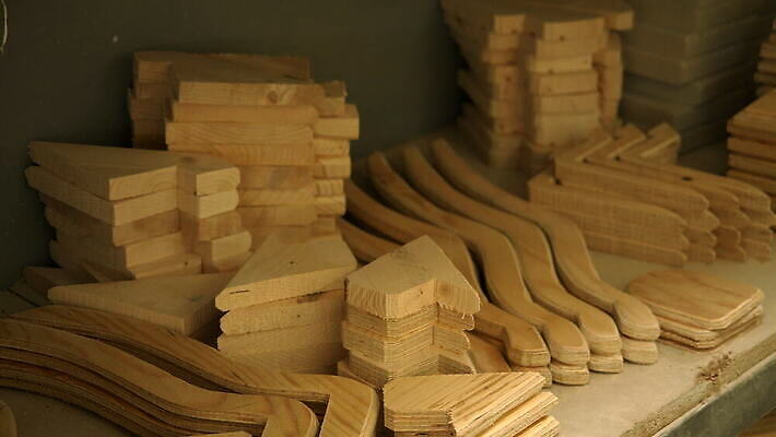 직업 산업 조각 가구 취미 사람없음 목재 장비 수확 공구 업무 작업실 수리 제조 널 자르기 목수 만들기 먼지 목공예 장인 잡동사니 수공예 공예가 수목 작업대 조작 톱밥 하드웨어 핸드메이드 4K MOV 해외동영상 클립영상 나무 생활용품 농업 재료 모션 컴퓨터 도구 작업 가루 공예 동영상 파일형식