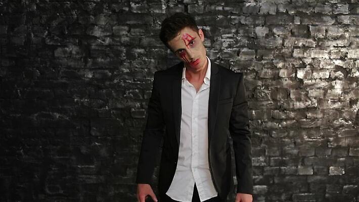 모자 전통 드레스 남자 얼굴 휴가 기념 한명 미소 사람 빨간색 섹시 파티 검은색 어둠 할로윈 마술사 표현 혈액 던지기 야간 저녁 공격 신비 무서움 악마 눈물 사인 마녀 마법 10월 흡혈귀 나쁜 고딕 악몽 지옥 호러 MP4 해외동영상 클립영상 자연요소 1 잡화 옷 감정 컬러 컨셉 모션 표정 이벤트 신체부위 마술 날짜 공포 동영상 파일형식