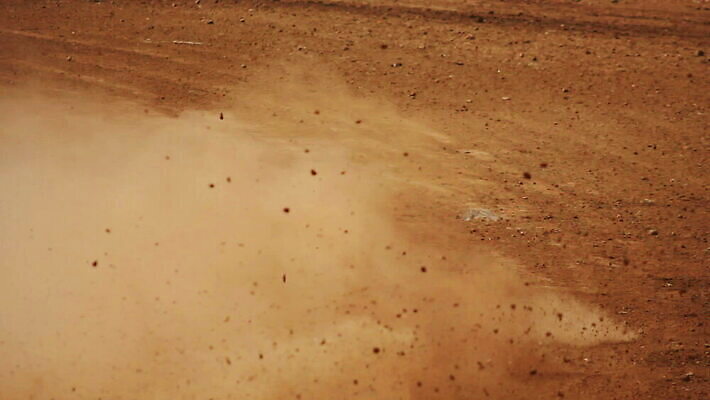 도로 스포츠 포즈 이동 십자가 자국 자동차 사람없음 컵 힘 경쟁 운전 게임 레이싱 바퀴 운전사 속도 스포츠카 먼지 유모차 지역 엔진 기어 모터 땅바닥 레이서 방법 비포장도로 선로 승자 오프로드 자동 집회 챔피언 MOV 해외동영상 클립영상 레이스천 직업 식기 길 육상교통 컨셉 교통시설 모션 놀이 바닥 시합 아기용품 직물 동영상 파일형식