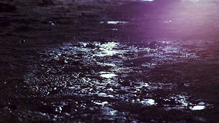 산업 무기 포즈 신발 모션 바닥 안전 사람없음 건물 걷기 어둠 힘 군인 수비 수술 떨어짐 위험 버리기 시작 군용 싸움 전쟁 웅덩이 먼지 진흙 지하 통과 단계 적 4K MOV 해외동영상 클립영상 직업 건축물 컨셉 의학 군대 치료 동영상 국군 파일형식