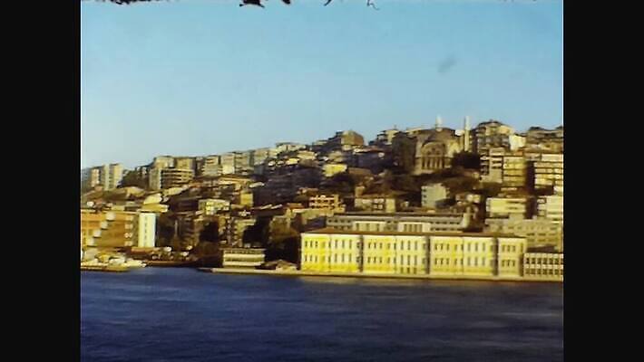 외관 바다 여행 건축양식 이스탄불 사람없음 야외 건물 물 도시풍경 탑 수확 골동품 도시 거친 역사 클래식 중앙 도서관 필름 영화 향수 문서 모스크 복고 타운 영사기 동쪽 동영상 칠면조 구식 보관소 아마추어 옛날 4K MOV 튀르키예 해외동영상 클립영상 자연요소 건축물 교육 건축 아시아 컨셉 농업 조류 문화예술 풍경 화장품 이슬람교 방향 저장 파일형식