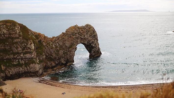 모자 유럽 선 바다 섬 여행 백그라운드 자연 하늘 휴가 영국 잉글랜드 파노라마 사람 풍경 사람없음 야외 초록색 물 도시풍경 항구 역사 언덕 장면 지역 포트 동영상 랜드마크 수평선 MOV 해외동영상 클립영상 자연요소 잡화 나라 컬러 교통시설 촬영기법 도시 생태계 파일형식