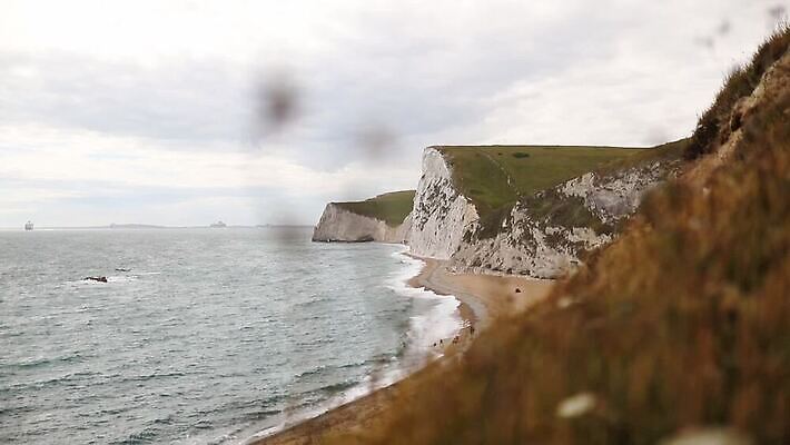 모자 유럽 선 바다 섬 여행 백그라운드 자연 하늘 휴가 영국 잉글랜드 파노라마 사람 풍경 사람없음 야외 초록색 물 도시풍경 항구 역사 언덕 장면 지역 포트 동영상 랜드마크 수평선 MOV 해외동영상 클립영상 자연요소 잡화 나라 컬러 교통시설 촬영기법 도시 생태계 파일형식 교통 시설