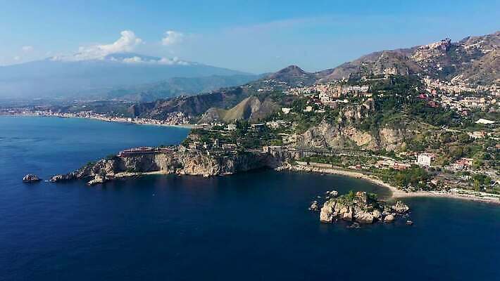 바다 섬 여행 건축양식 자연 휴가 안테나 파노라마 풍경 사람없음 여름 파란색 관광지 도시풍경 컬러풀 이탈리아 바위 지중해 이탈리아문화 화산 엽서 랜드마크 4K MP4 해외동영상 클립영상 계절 건축 유럽 컬러 통신 산 촬영기법 도시 편지 생태계 동영상 유럽문화 파일형식