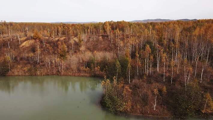 산업 호수 하늘 산 안테나 사람없음 물 마을 금속 일몰 오픈 황금 위험 큼 광석 철 버리기 발굴 동영상 항공촬영 불가리아 생태학 지질학 채석 4K 타임랩스 MOV 해외동영상 클립영상 자연요소 교육 뷰포인트 컨셉 통신 모션 재질 촬영기법 노을 크기 파일형식 남유럽