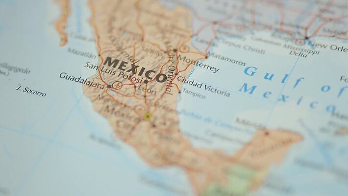 모양 실루엣 선 컬러 여행 지도 북아메리카 멕시코 미술 사람없음 그래픽 파란색 컬러풀 세계 미국 플랫 땅 대륙 심플 윤곽 지역 북쪽 쿠바 포인트 고립 공화국 엘리먼트 전국 지도책 지리 국경 4K MOV 해외동영상 클립영상 나라 문화예술 촬영기법 아메리카 책 금융 중앙아메리카 방향 동영상 파일형식