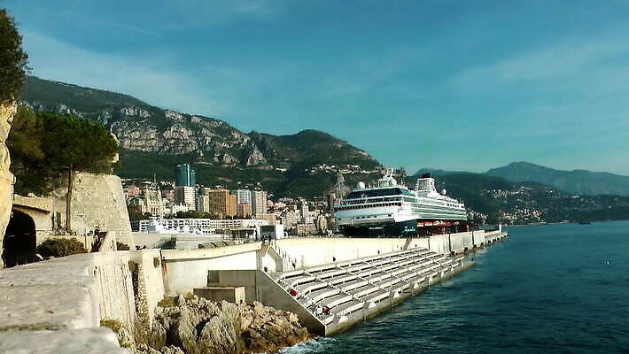 라이프스타일 외관 유럽 바다 컬러 여행 건축양식 교통시설 하늘 휴가 파노라마 경비 풍경 사람없음 건물 물 여름 파란색 도시풍경 여행객 항구 맑음 프랑스 도시 보트 고급 경찰 지중해 손목시계 포트 프랑스어 랜드마크 몬테카를로 MOV 해외동영상 클립영상 자연요소 직업 문자 건축물 계절 건축 나라 시계 교통 컨셉 배_교통 장신구 날씨 촬영기법 안전 사람 생활 보호 시설 동영상 모나코 파일형식
