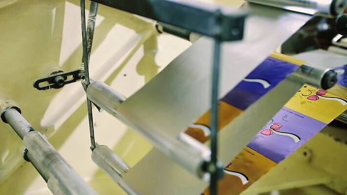 산업 선 공장 디저트 사탕 사람없음 과자 기계 장비 제조 상품 준비 짐싸기 방법 자동화 컨베어밸트 포장소품 4K MOV 해외동영상 클립영상 음식 포장 공업 오브젝트 동영상 포장재료 파일형식