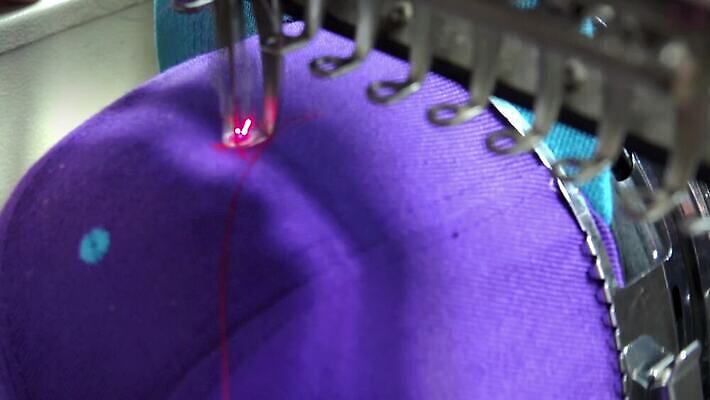 식물 모자 디자인 옷 산업 선 백그라운드 패턴 비즈니스 공장 성공 사람없음 내부 디지털 힘 기계 장비 기구 공구 직물 바늘 실 제조 바느질 천 심볼 창고 시스템 자수 섬유 공학 신발장 자동 제어 줄서기 캡모자 4K MP4 해외동영상 클립영상 모자_잡화 잡화 교육 컨셉 무늬 공업 모션 도구 동영상 파일형식