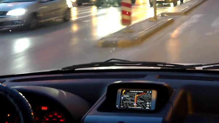 도로 여행 지도 교통시설 모션 자동차 거리 사람 사람없음 내부 스크린 운전 정보 도시 바퀴 고급 방향 수화기 속도 검색 전자 시스템 네비게이션 동영상 GPS 계기판 자동 항해사 MOV 해외동영상 클립영상 직업 길 육상교통 교통 컨셉 전화기 시설 파일형식