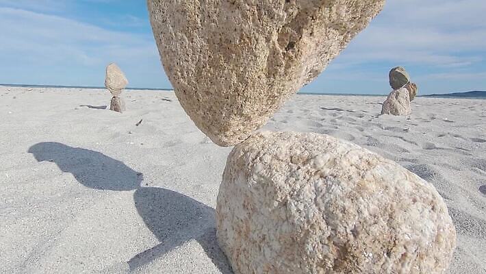 선 바다 불교 성공 추상 휴식 건강 사람없음 햇빛 태양 쌓기 평화 스파 화목 침묵 고요 일몰 그룹 영혼 균형 배열 심볼 명상 피라미드 심플 장면 암초 테라피 추적 평형 MOV 해외동영상 클립영상 자연요소 건축물 종교 컨셉 무늬 모션 뷰티 노을 수영 소리 동영상 랜드마크 파일형식