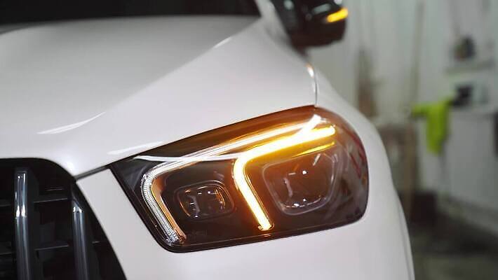 디자인 산업 오렌지 교통시설 자동차 새로움 안전 사람없음 빨간색 빛 반사 공연 장비 운전 에너지 램프 고급 닫기 플라스틱 묘사 사인 속도 신호 회전 스포트라이트 범퍼 엘리먼트 자동 4K MOV 해외동영상 클립영상 육상교통 컬러 교통 컨셉 과일 모션 재질 조명 이벤트 시설 동영상 파일형식