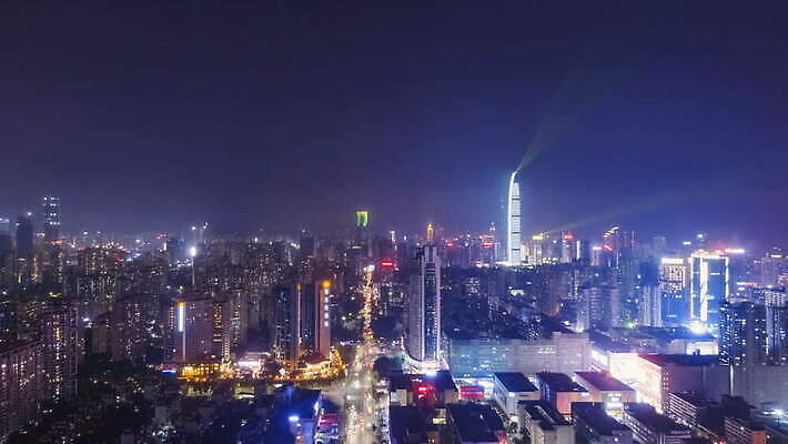 아시아 도로 건축양식 거리 안테나 파노라마 사람없음 건물 빛 도시풍경 고층빌딩 중국 도시 보행로 도심 야간 저녁 스카이라인 빛망울 항공촬영 랜드마크 조감도 4K 타임랩스 설정숏 MOV 해외동영상 클립영상 자연요소 건축물 건축 나라 길 뷰포인트 통신 교통시설 촬영기법 풍경 빌딩 동영상 파일형식