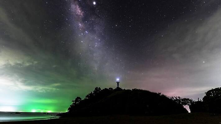 모양 구름 별 과학 백그라운드 자연 벽지 하늘 추상 창조 풍경 사람없음 그래픽 장식 빛 태양 우주 검은색 어둠 망원경 별자리 달 우아함 야간 심볼 질감 은하계 장면 점성술 시스템 천문학 스카이라인 성운 깊이 방법 뿌연 4K MOV 해외동영상 클립영상 자연요소 교육 컬러 컨셉 무늬 생태계 동영상 파일형식