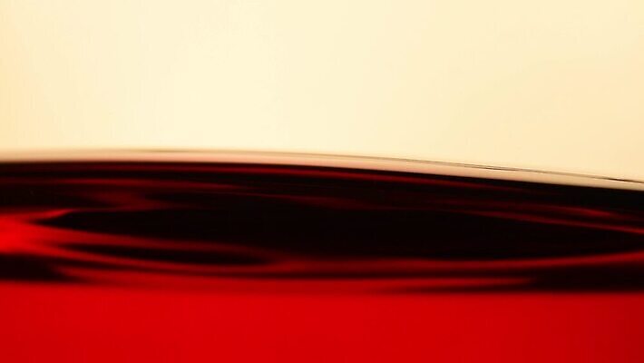 음료 백그라운드 모션 유리 표면 추상 사람없음 옆모습 컵 빨간색 검은색 주스 흐름 신선 뜨거움 항아리 액체 개울 가장자리 닫기 차 냄비 컨테이너 찻주전자 가득함 회전 함선 각도 느림 떨림 투입 MOV 해외동영상 클립영상 식기 산업 뷰포인트 컬러 컨셉 무늬 배_교통 재질 주전자 강 도자기 둘레 솥 동영상 파일형식