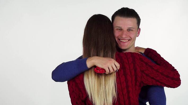 라이프스타일 커플 기념일 행복 장난 포옹 결혼식 남편 발렌타인데이 사랑 미소 두명 친구 섹시 놀람 꿈 아내 결합 유혹 수갑 열정 고립 도발 카피스페이스 4K MOV 해외동영상 클립영상 감정 결혼 컨셉 관계 안기 데이이벤트 표정 사람 이벤트 생활 공백 동영상 파일형식