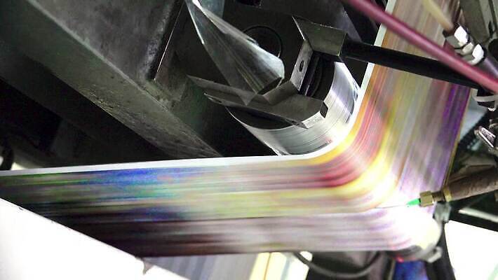 산업 종이 백그라운드 비즈니스 공장 모션 실내 사람없음 내부 사무실 상점 금속 기계 장비 업무 판넬 고리 신문 제조 인쇄 큼 두루마리 자르기 속도 회전 상업 파이프 롤러 언론 시트 기어 공학 실린더 조종장치 출판 4K MP4 해외동영상 클립영상 교육 공업 재질 간행물 작업 뉴스 크기 동영상 파일형식