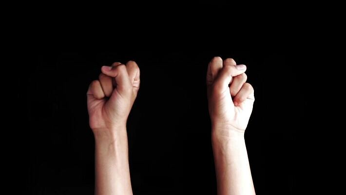 백인 1 학생 손 응시 남자 백그라운드 컨셉 생각 손가락 학교 청소년 손바닥 사람 숫자 평화 주먹 엄지손가락 흰색 기다림 8 손목 심볼 사인 흰배경 신호 클릭 인덱스 팔 고립 그만 도발 카운트 MOV 해외동영상 클립영상 서양인 문자 시선 교육 컬러 모션 신체부위 동영상 파일형식