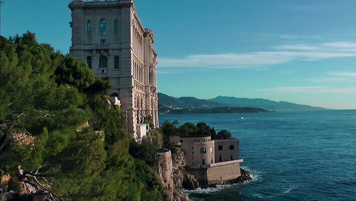 공원 유럽 문화 바다 여행 건축양식 하늘 휴가 사람없음 야외 건물 물 파란색 우주 탑 항구 프랑스 도시 만 중세 역사 고급 지중해 박물관 타운 프랑스어 랜드마크 모나코 옛날 몬테카를로 MOV 해외동영상 클립영상 자연요소 문자 건축물 공공시설 건축 나라 컬러 컨셉 교통시설 동영상 파일형식