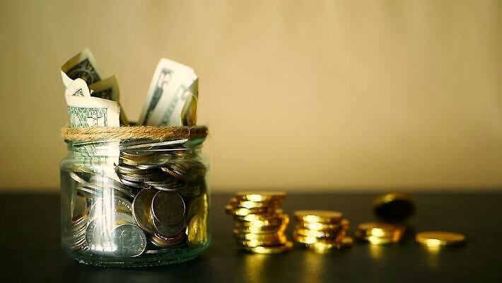 백그라운드 컨셉 돈 비즈니스 성공 사람없음 초록색 금융 빛 쌓기 달러 탑 금속 동전 거래 저축 성장 흰색 기둥 시장 재산 황금 정상 주식 상패 사인 속도 투자 보물 흙더미 대출 빚 고립 서류판 센트 수입 MOV 해외동영상 클립영상 건축물 건축 컬러 모션 재질 경제 사무용품 흙 상_우승 동영상 파일형식 더미