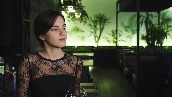 라이프스타일 커플 여자 기념일 남자 행복 감정 음료 통신 관계 휴가 휴식 기념 주류 미소 두명 섹시 파티 와인 카페 낭만 축하 표현 알코올 바 뜨거움 날짜 저녁 유혹 주말 유대감 4K MOV 해외동영상 클립영상 컨셉 표정 사람 이벤트 생활 상점 밤 야간 동영상 파일형식 자연요소