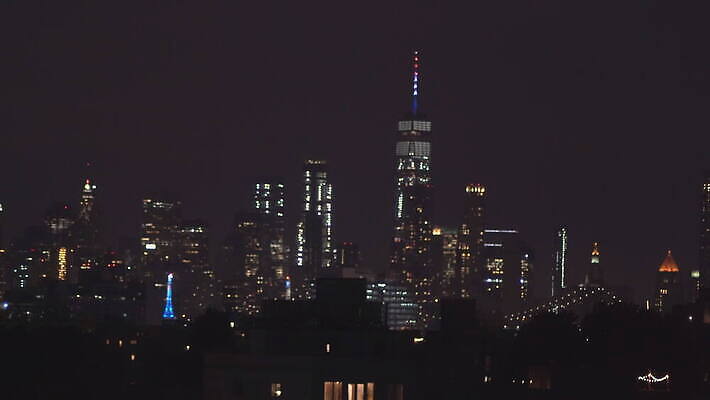 기념일 휴가 불꽃 기념 폭죽 불꽃놀이 파노라마 풍경 사람없음 야외 고층빌딩 미국 새벽 축하 도시 도심 야간 저녁 뉴욕 해피뉴이어 대도시 스카이라인 맨해튼 빛망울 7월 독립기념일 4K MOV 해외동영상 클립영상 자연요소 컨셉 북아메리카 놀이 불 촬영기법 이벤트 빌딩 빛 새해인사 날짜 동영상 독립 파일형식