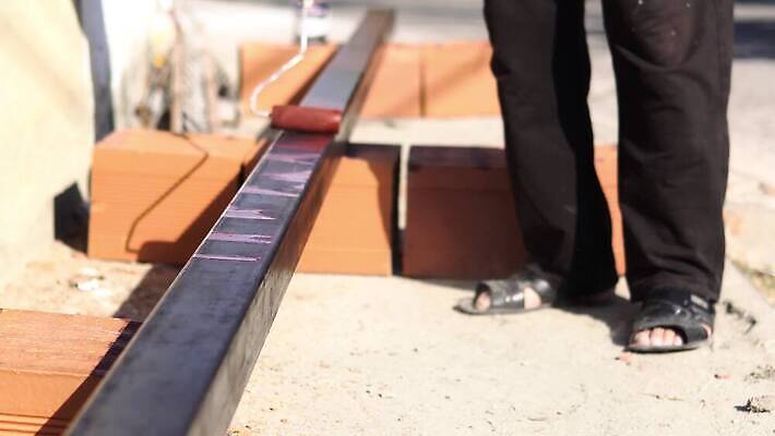 직업 1 손 산업 컬러 표면 노동자 주택 기술 손잡이 사람없음 장식 인테리어 금속 페인트 장비 흰색 공구 잡기 업무 변화 재산 수리 보호 덧셈 천 철 파이프 롤러 페인트붓 화가 튜브 반대 계약자 공예가 업그레이드 철강 4K MP4 해외동영상 클립영상 디자인 컨셉 모션 재질 건물 신체부위 금융 도구 직물 붓 작업 수학 계약 동영상 파일형식