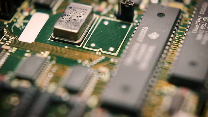 조각 과학 백그라운드 미래 사람없음 노트북 컴퓨터 자료 힘 과학기술 전선 도시 닫기 제조 매끈함 묘사 질감 순환 전자 마더보드 실리콘 콘덴서 프로세서 하드웨어 스타일 MOV 해외동영상 클립영상 컨셉 모션 기술 전자제품 감각 동영상 파일형식