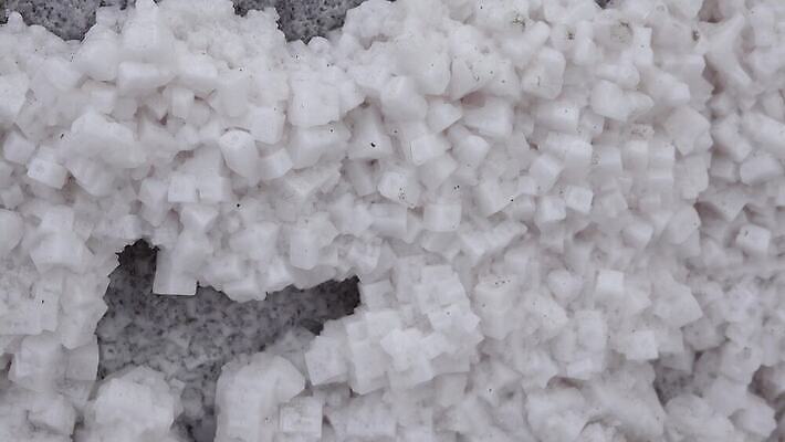 호수 바다 백그라운드 자연 사람없음 야외 물 흰색 약초 크리스탈 휴양지 진흙 결정체 지구온난화 내추럴 우크라이나 짠맛 오데사 4K MP4 해외동영상 클립영상 자연요소 유럽 컬러 장소 풀_식물 맛 광석 생태계 동영상 기후변화 파일형식