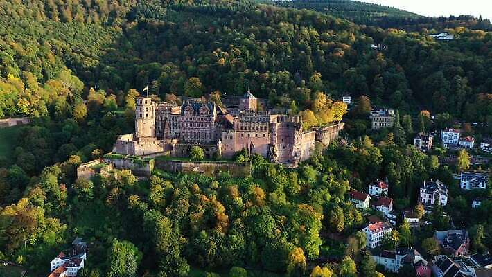 유럽 건축양식 산 주택 독일 풍경 사람없음 건물 성 언덕 랜드마크 4K MOV 해외동영상 클립영상 건축물 건축 나라 동영상 파일형식
