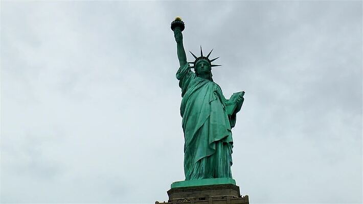 조각 여행 건축양식 국립공원 사람없음 건물 조각상 미국 자유 프랑스 큼 심볼 뉴욕 맨해튼 천연기념물 구리 랜드마크 전국 MP4 해외동영상 클립영상 건축물 공원 건축 유럽 컨셉 북아메리카 조형물 원소 크기 동영상 파일형식