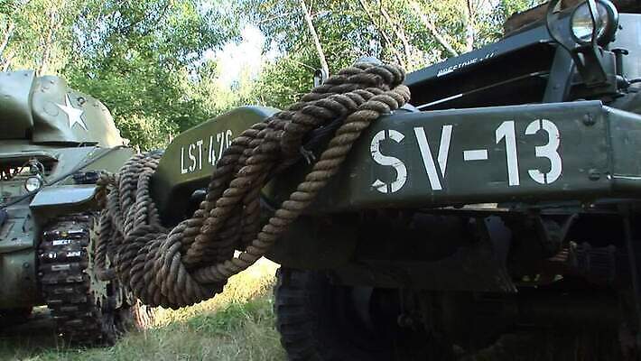 유럽 무기 2 교통시설 사람없음 초록색 빛 세계 미국 총 수확 역사 작음 공격 군용 싸움 전쟁 탱크 육군 대포 갑옷 노르망디 옛날 MP4 해외동영상 클립영상 나라 컬러 교통 북아메리카 농업 모션 군대 보호장비 크기 시설 동영상 파일형식