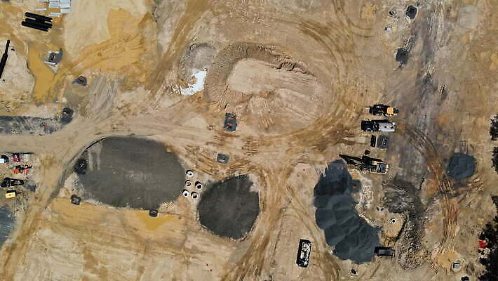 산업 주택 직장 사람없음 야외 건물 기계 장비 건설현장 업무 수리 땅 불도저 발굴 준비 공학 개발 땅바닥 콘크리트 4K MOV 해외동영상 클립영상 건축물 교육 회사 바닥 건설업 작업 중장비 동영상 파일형식