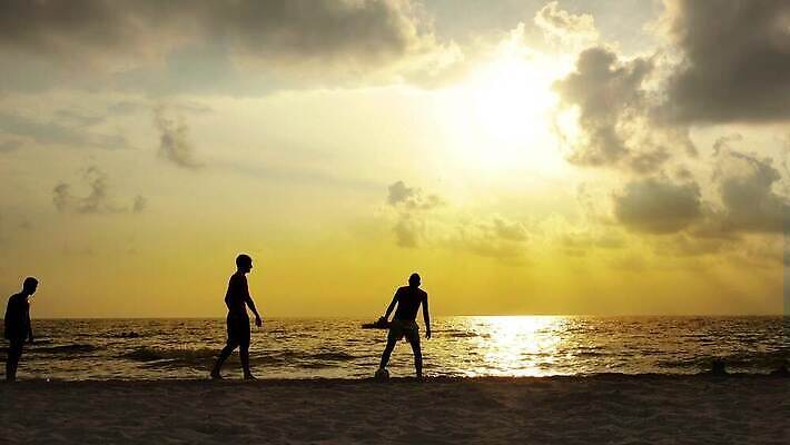 남자 실루엣 모래 스포츠 바다 공 놀이 사람 사람없음 야외 물 태양 일출 축구 일몰 게임 그룹 킥 브라질 브라질사람 4K MP4 해외동영상 클립영상 자연요소 모션 촬영기법 구기 노을 남아메리카 동영상 파일형식