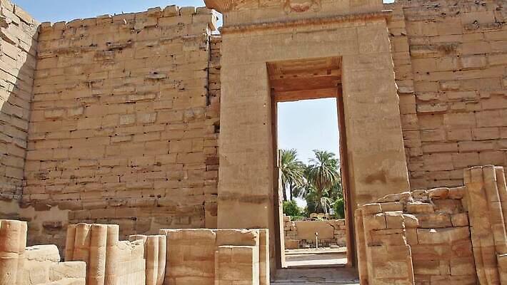 벽 조각 여행 백그라운드 건축양식 텍스트 이집트 사람없음 건물 바위 기둥 기록 사찰 큼 땅 심볼 질감 동영상 랜드마크 상형문자 옛날 파라오 MP4 해외동영상 클립영상 문자 건축물 건축 종교건축 아프리카 돌_바위 크기 파일형식