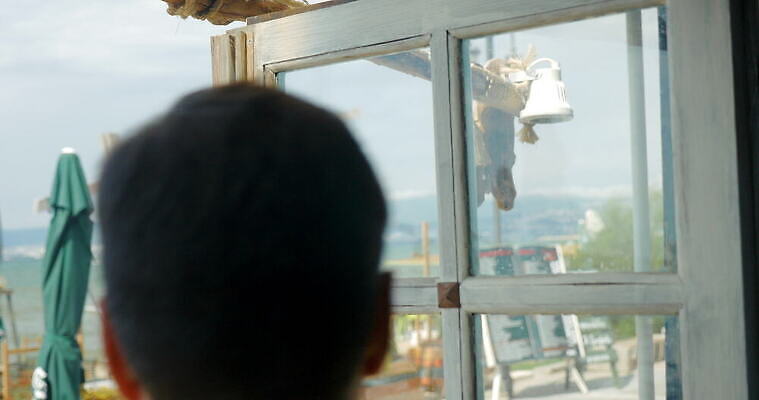 전통 배너 포스터 커피 음료 문장 음식 바다 우산 비즈니스 텍스트 아침 바람 매달리기 미술 사람없음 장식 컵 문 상점 식당 검은색 카페 머그컵 도시 뜨거움 클래식 아침식사 그리스 사인 메뉴 그림 카푸치노 에스프레소 점심식사 모카 카페인 레터링 4K MOV 해외동영상 클립영상 주간 자연요소 문자 식기 유럽 컬러 컨셉 모션 날씨 문화예술 식사 동영상 파일형식