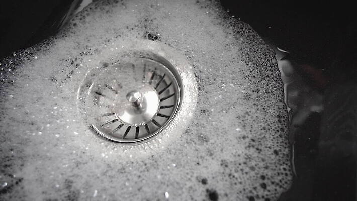 모션 주택 사람없음 물 빛 달리기 환경 금속 주방 목욕 거품 젖음 흐름 욕실 소용돌이 원형 구멍 액체 개울 플러그 떨어짐 전기에너지 빨래 은색 순수 묘사 싱크대 수도꼭지 낭비 배관공 샤워실 철강 하수 스플래쉬 4K MOV 해외동영상 클립영상 자연요소 도형 컬러 컨셉 가사 재질 건물 강 청결 에너지 회오리 개수대 동영상 샤워시설 파일형식