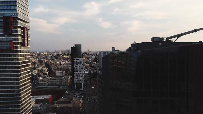 주간 외관 백그라운드 비즈니스 건축양식 하늘 지붕 주택 안테나 파노라마 풍경 사람없음 건물 도시풍경 사무실 고층빌딩 도시 도심 지역 타운 스카이라인 교외 랜드마크 이스라엘 진짜 4K MOV 해외동영상 클립영상 자연요소 건축물 건축 통신 촬영기법 빌딩 동영상 서아시아 파일형식