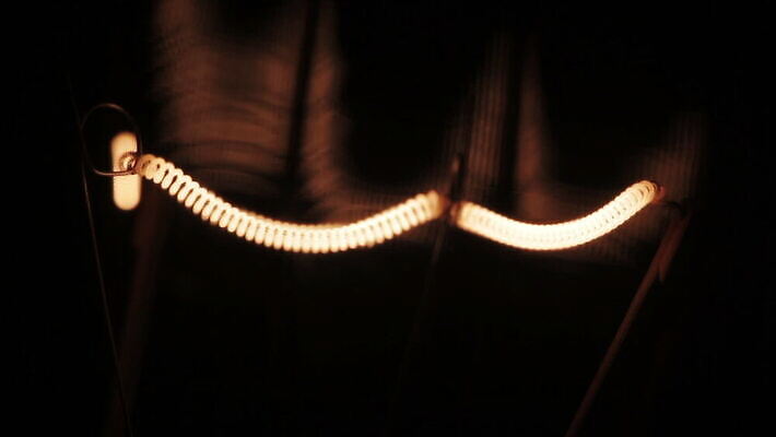 백그라운드 전구 유리 조명 실내 사람없음 빛 검은색 힘 에너지 램프 정상 오브젝트 철사 빛망울 항공촬영 고립 광 텅스텐 필라멘트 MOV 해외동영상 클립영상 뷰포인트 컬러 재질 내부 원소 동영상 파일형식