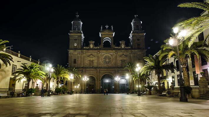 섬 아프리카 사람없음 성당 교회 예수 스페인 신성 옛날 4K 타임랩스 MOV 해외동영상 클립영상 유럽 나라 종교건축 촬영기법 건물 신_종교 동영상 파일형식