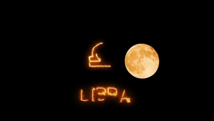 분홍색 과학 백그라운드 하늘 사람없음 빨간색 빛 우주 어둠 힘 달 혈액 야간 숲 신비 전갈 기아 가득함 심볼 사인 점성술 마법 양자리 물병자리 사자자리 처녀자리 염소자리 쌍둥이자리 천칭자리 물고기자리 암 황소자리 궁수 효과 4K MP4 해외동영상 클립영상 자연요소 컬러 컨셉 절지류 별자리 질병 사회이슈 동영상 파일형식