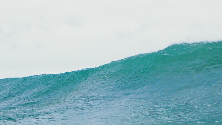 파도 바다 자연 잉글랜드 사람없음 야외 물 환경 물방울 신선 액체 서핑 수면 그린에너지 떨어짐 깃털 자원 스플래쉬 콘월 MOV 해외동영상 클립영상 자연요소 컨셉 영국 에너지 수상스포츠 생태계 동영상 파일형식